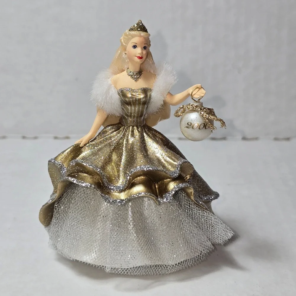 Hallmark Keepsake Celebration Barbie Doll Ornament Special 2000‎ Edition New!